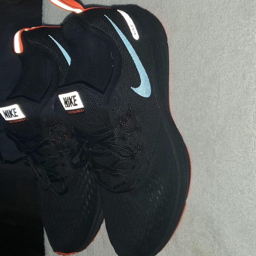 Nike Shield Zoom Winflo 4